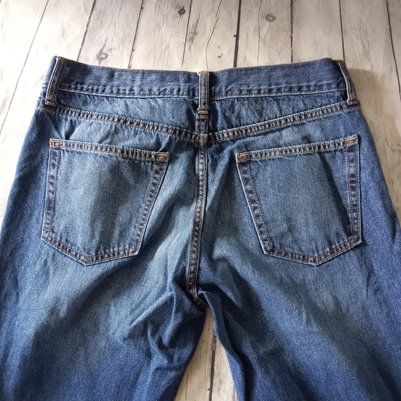 EUC Old Navy Loose Fit Denim Blue Jeans - 32x32 - Picture 8 of 10